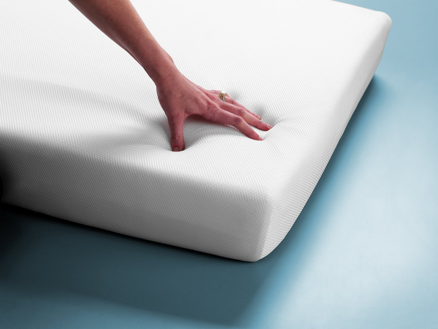 Little Dreamer Breathe-Thru Crib Mattress Cover